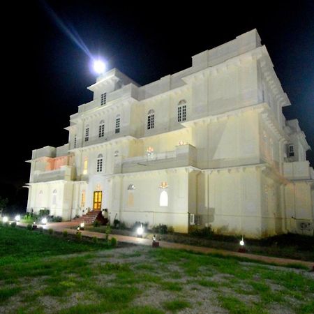 Aaram Baagh Resort & Spa Agra- By Pachar Group Agra  Ngoại thất bức ảnh