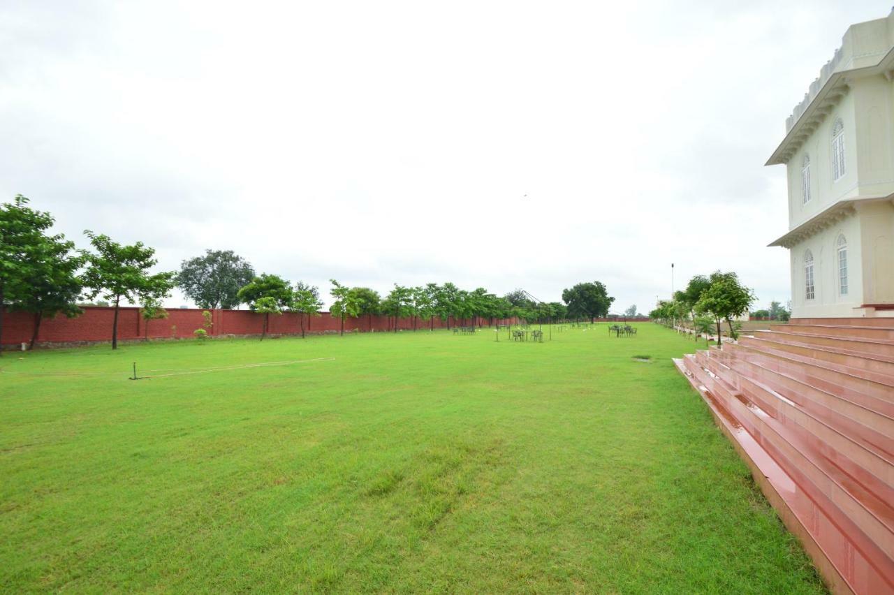 Aaram Baagh Resort & Spa Agra- By Pachar Group Agra  Ngoại thất bức ảnh